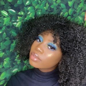 Meet your Posher, Liloche